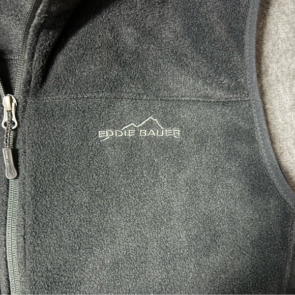 Black Eddie Bauer Vest - Picture 2 of 5